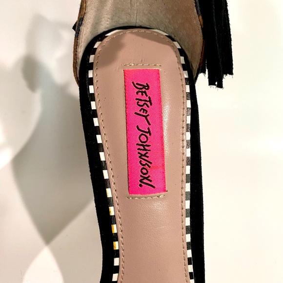 Betsey Johnson Leopard Print Cocktail Date Night Strappy Event Heels Sz 6.5 EUC - Picture 2 of 16
